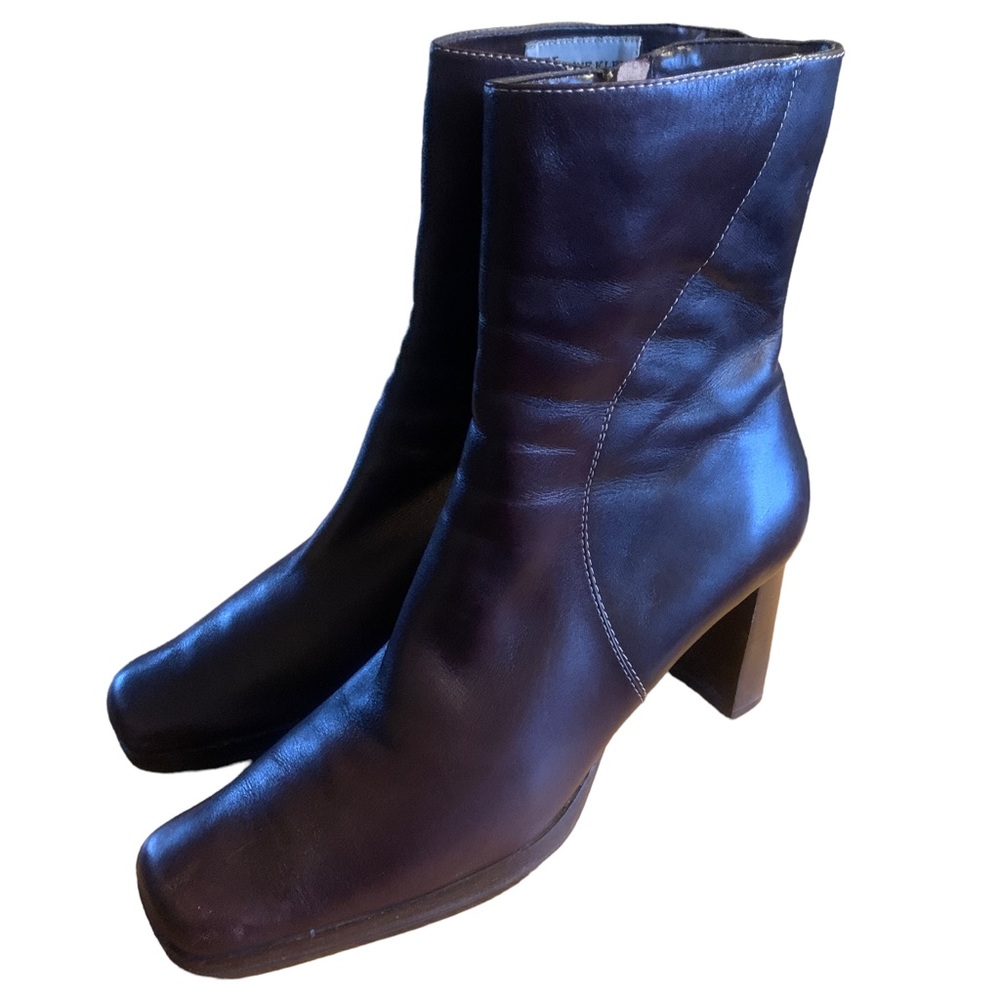 Anne Klein Women’s Brown Ankle Side Zip Boots Size 10